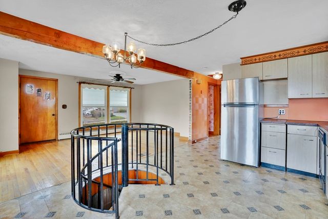 20 Edbert St, Chicopee, MA 01020