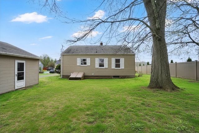 20 Edbert St, Chicopee, MA 01020