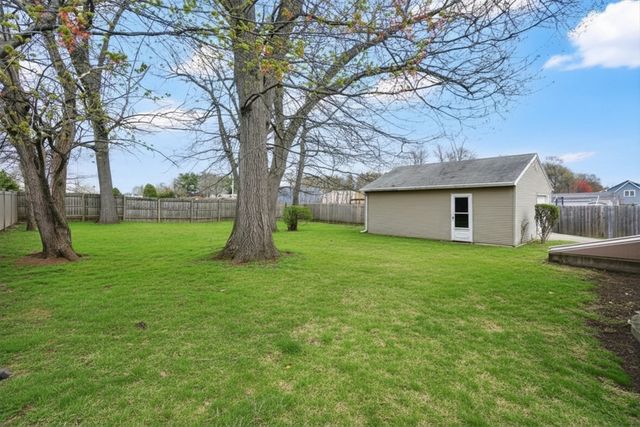 20 Edbert St, Chicopee, MA 01020