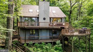 589 PEDLARS EDGE DR, Roseland, VA 22967