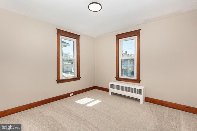 315 N QUEEN ST, Littlestown, PA 17340