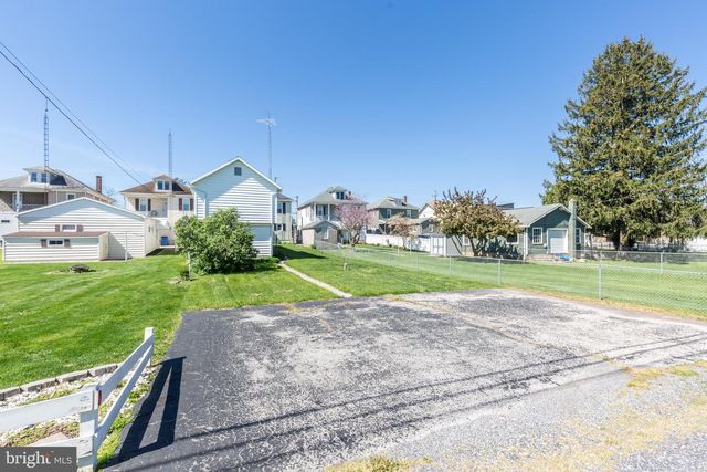 315 N QUEEN ST, Littlestown, PA 17340