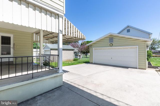 315 N QUEEN ST, Littlestown, PA 17340