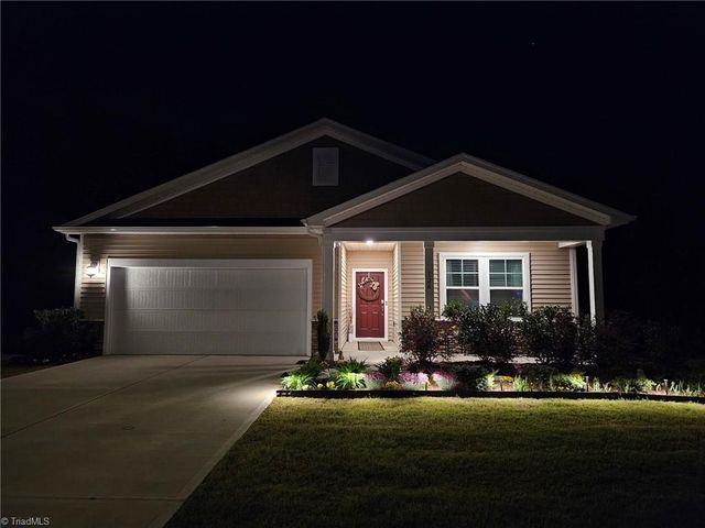 126 Piebald Drive, King, NC 27021