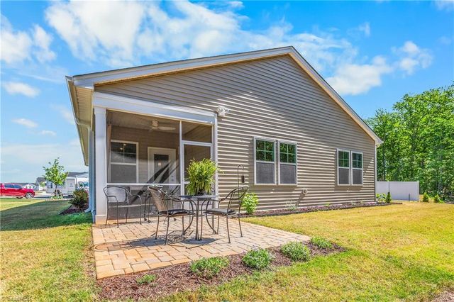 126 Piebald Drive, King, NC 27021