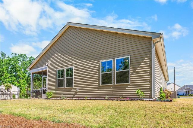 126 Piebald Drive, King, NC 27021
