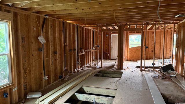 128 VISTA RD, San Antonio, TX 78210