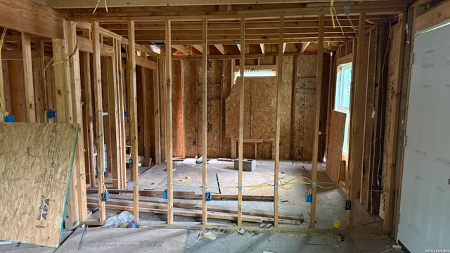 128 VISTA RD, San Antonio, TX 78210