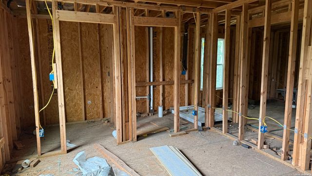 128 VISTA RD, San Antonio, TX 78210