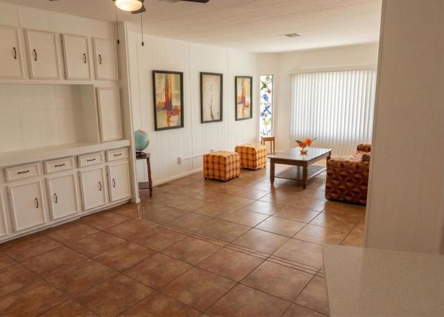 141 Calle Arriba, Palm Springs, CA 92264