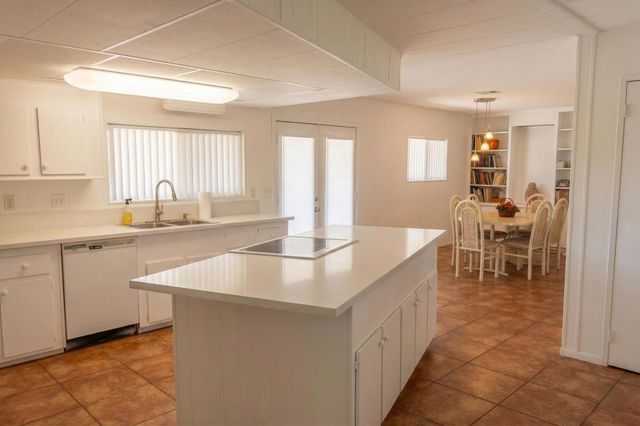 141 Calle Arriba, Palm Springs, CA 92264