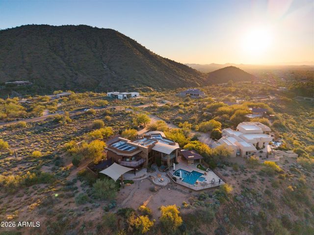 10570 E Pinnacle Peak Road, Scottsdale, AZ 85255