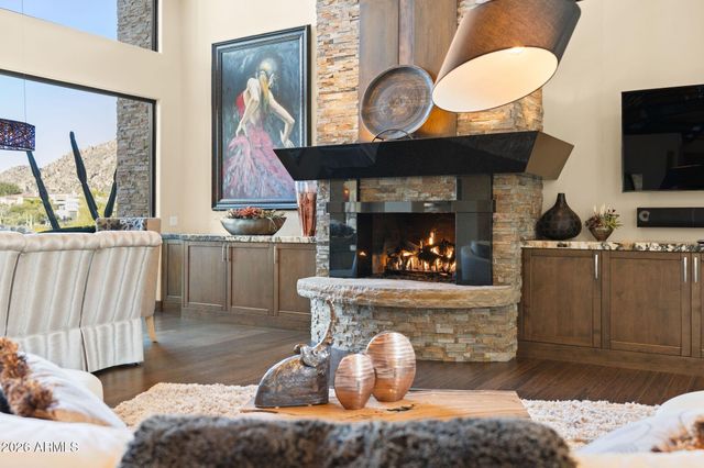 10570 E Pinnacle Peak Road, Scottsdale, AZ 85255