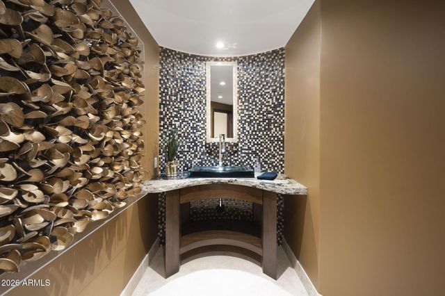 10570 E Pinnacle Peak Road, Scottsdale, AZ 85255