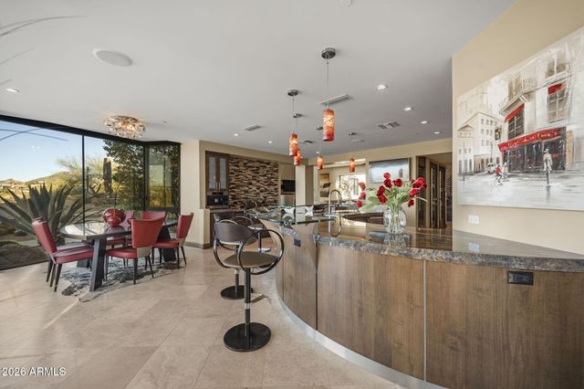 10570 E Pinnacle Peak Road, Scottsdale, AZ 85255