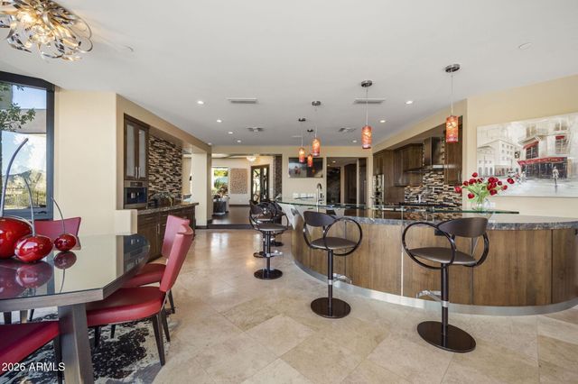 10570 E Pinnacle Peak Road, Scottsdale, AZ 85255