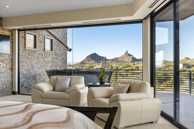 10570 E Pinnacle Peak Road, Scottsdale, AZ 85255