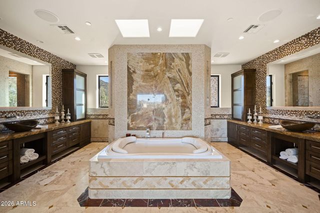 10570 E Pinnacle Peak Road, Scottsdale, AZ 85255