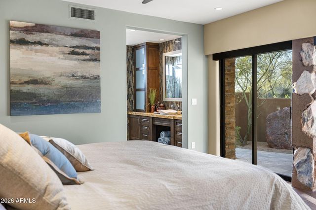 10570 E Pinnacle Peak Road, Scottsdale, AZ 85255