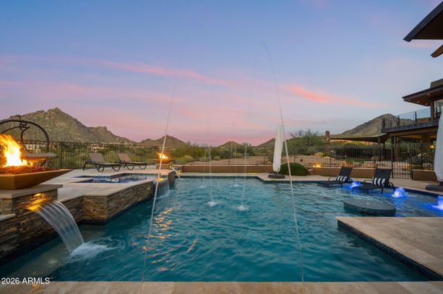 10570 E Pinnacle Peak Road, Scottsdale, AZ 85255
