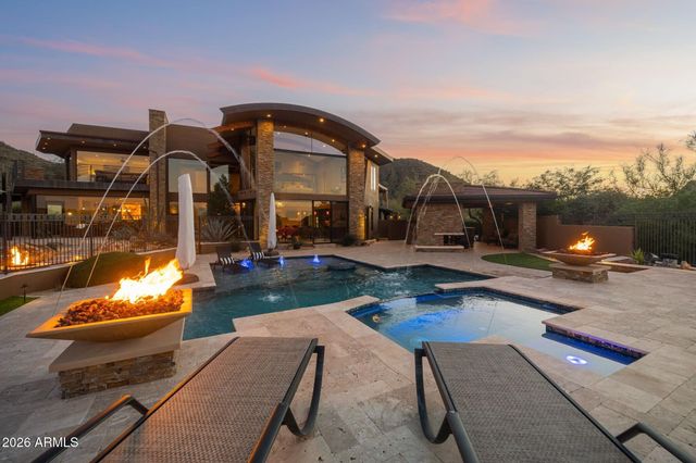 10570 E Pinnacle Peak Road, Scottsdale, AZ 85255