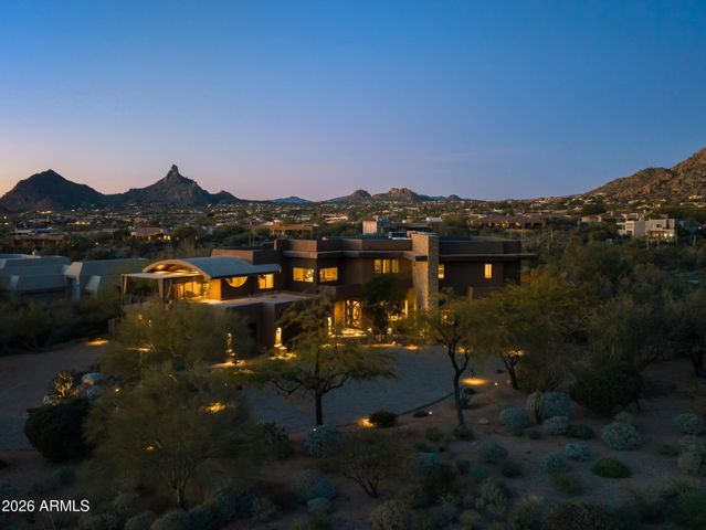 10570 E Pinnacle Peak Road, Scottsdale, AZ 85255