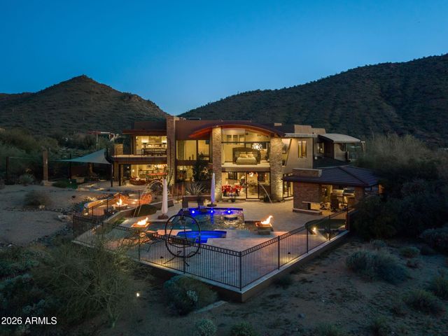 10570 E Pinnacle Peak Road, Scottsdale, AZ 85255