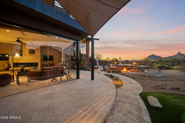 10570 E Pinnacle Peak Road, Scottsdale, AZ 85255