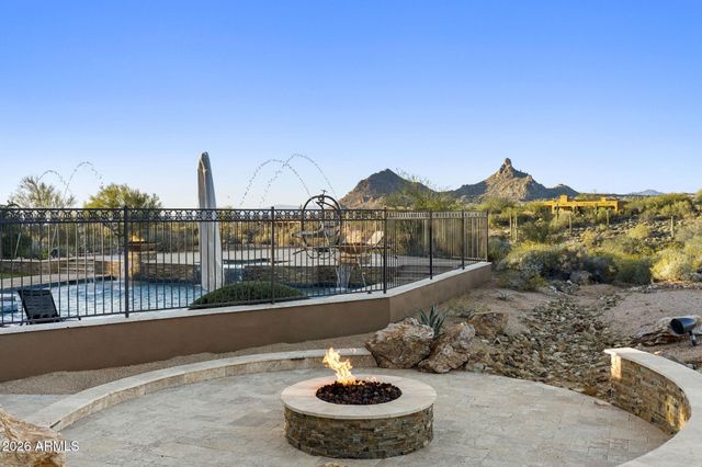 10570 E Pinnacle Peak Road, Scottsdale, AZ 85255