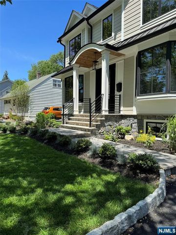671 Delaware Avenue, Ridgewood, NJ 07450
