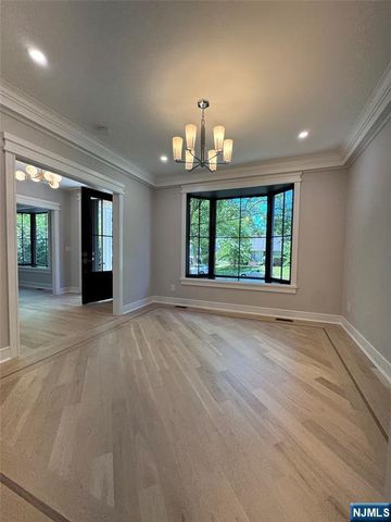 671 Delaware Avenue, Ridgewood, NJ 07450