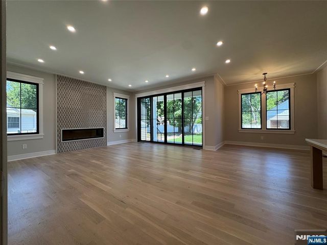 671 Delaware Avenue, Ridgewood, NJ 07450