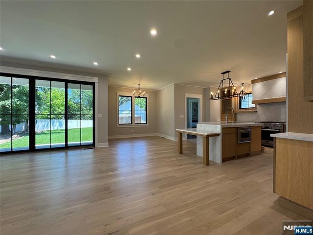 671 Delaware Avenue, Ridgewood, NJ 07450