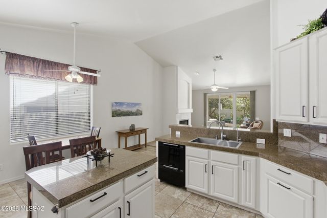 5197 N Via De La Lanza, Tucson, AZ 85750