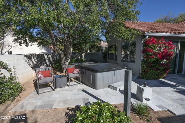 5197 N Via De La Lanza, Tucson, AZ 85750