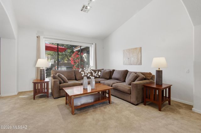 5197 N Via De La Lanza, Tucson, AZ 85750