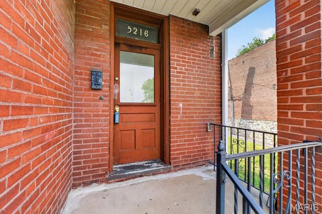 5216 Morganford Road, St Louis, MO 63116