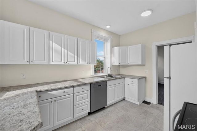 5216 Morganford Road, St Louis, MO 63116