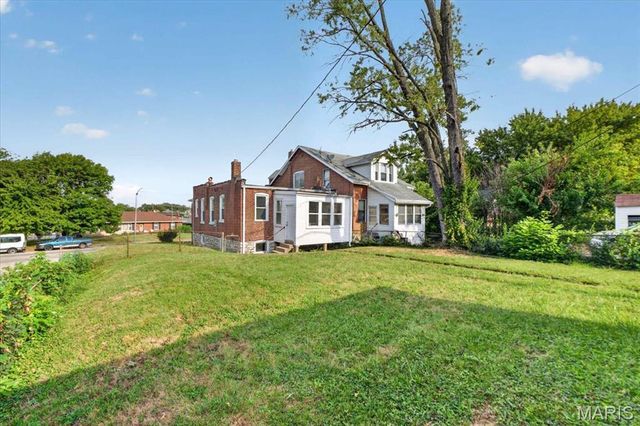 5216 Morganford Road, St Louis, MO 63116