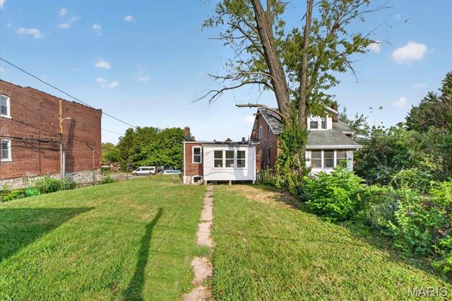 5216 Morganford Road, St Louis, MO 63116