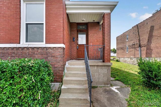 5216 Morganford Road, St Louis, MO 63116