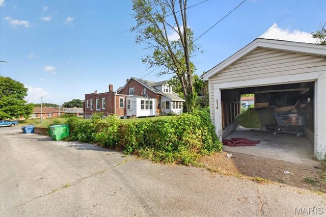 5216 Morganford Road, St Louis, MO 63116