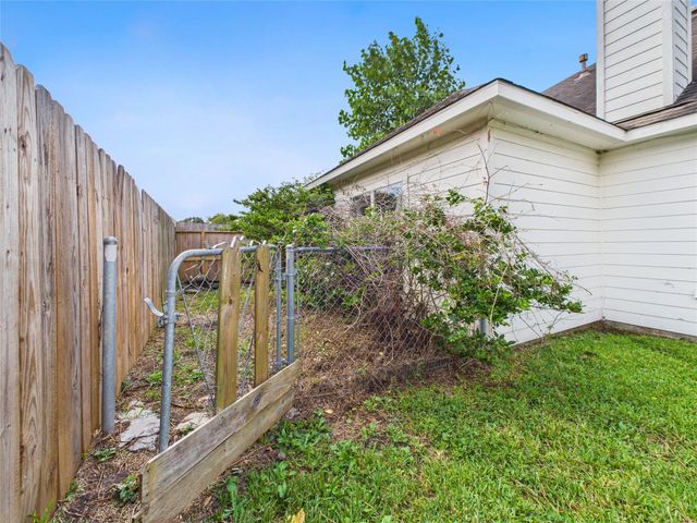 1484 Allison Street, Alvin, TX 77511