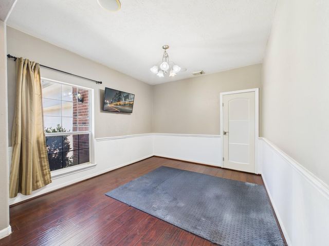 1484 Allison Street, Alvin, TX 77511