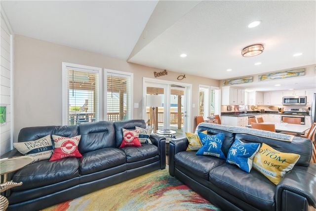 6871 State Highway 361 10, Port Aransas, TX 78373