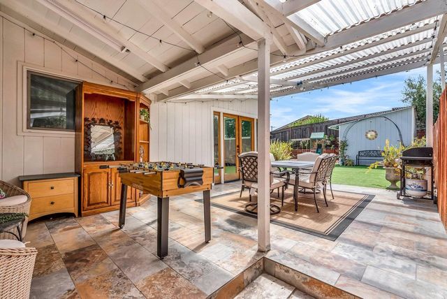 2350 2350 W Shell Ave, Martinez, CA 94553