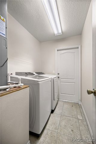 8189 SW 61st Court, Ocala, FL 34476