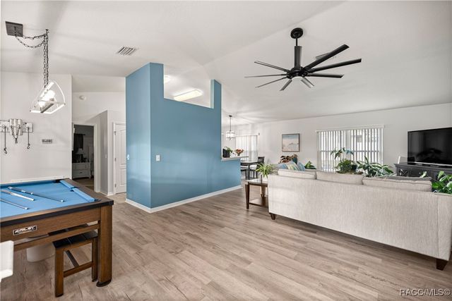 8189 SW 61st Court, Ocala, FL 34476