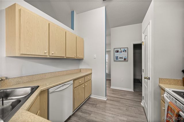 8189 SW 61st Court, Ocala, FL 34476