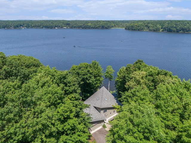 6308 N Jebavy Drive, Ludington, MI 49431